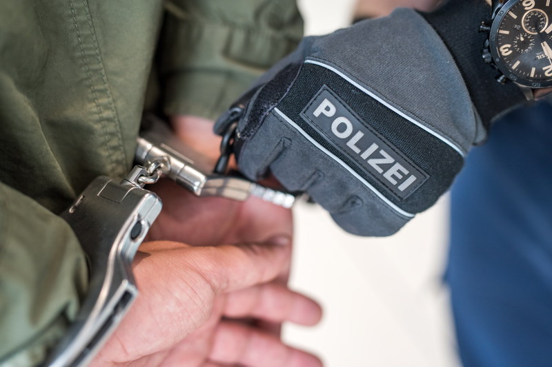 Zwei Ladendiebe in Haft – Kleidung, Smartphones und Tabak als Diebesgut sichergestellt